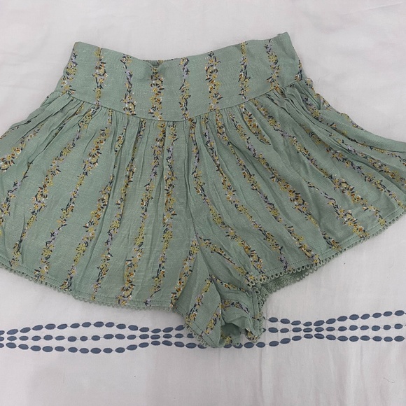Free People | Size Small | Green Floral Short Set - Picture 2 of 3
